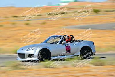 media/Oct-06-2024-Extreme Speed (Sun) [[566413cb2b]]/Blue/Session 1 (Turns 11 and 12)/